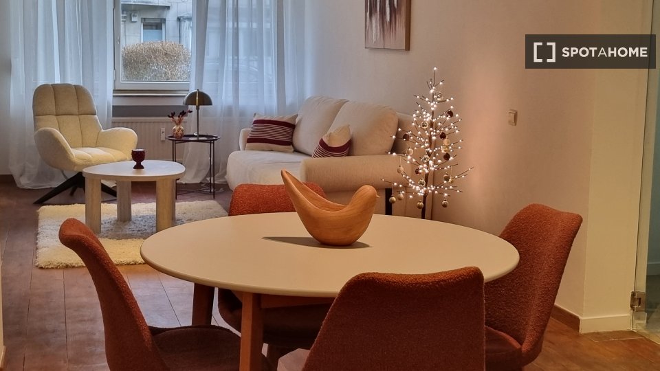 Apartment Brussels, 2 beds, 62m² — photo 1