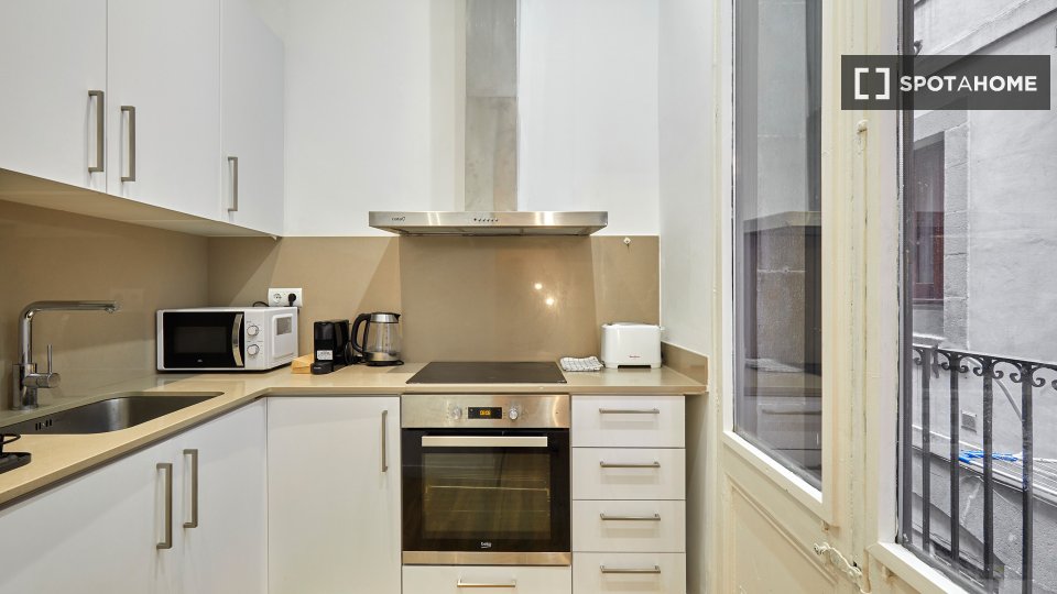 Apartment Barcelona, 2 beds, 80m² — photo 33