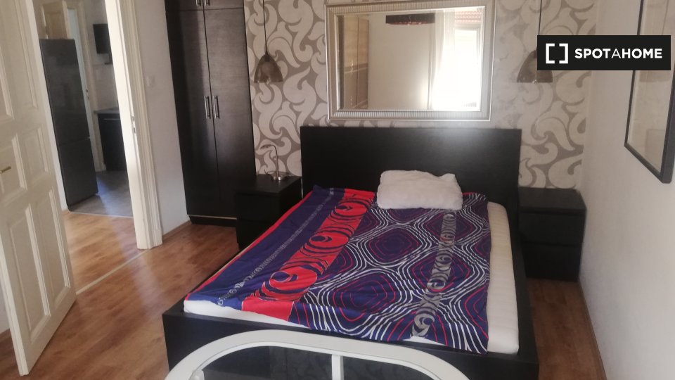 Apartment Budapest, 2 beds, 70m² — photo 4