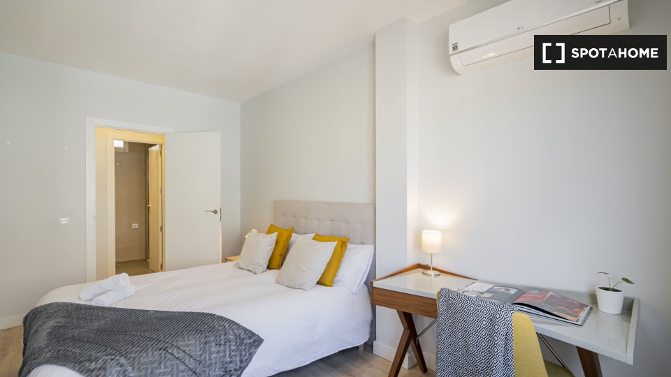 Apartment Madrid, 1 bed, 42m² — photo 1