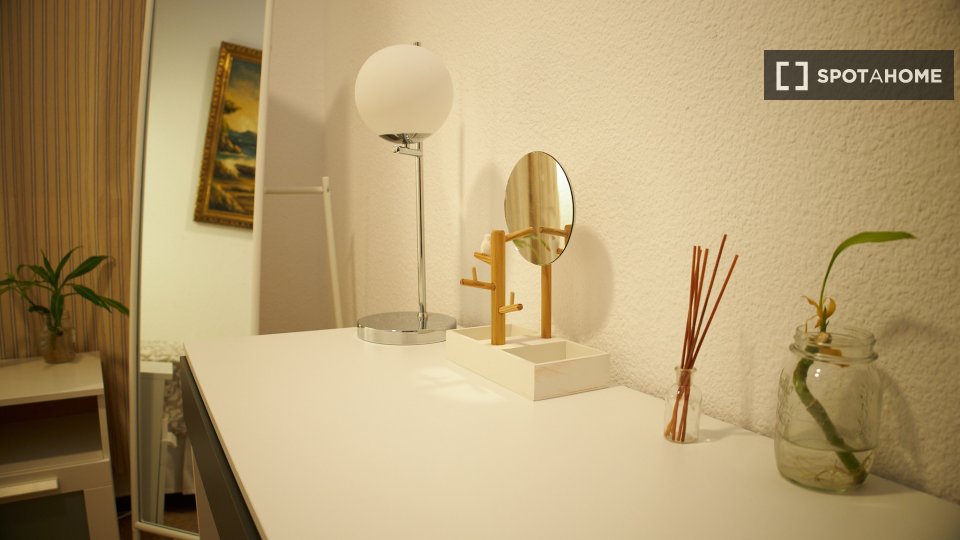 Double room Barcelona, 4 beds — photo 30