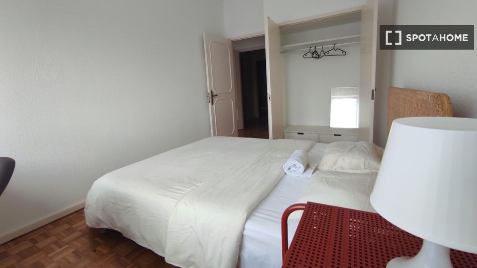 Double room Porto, 4 beds, 100m² — photo 17