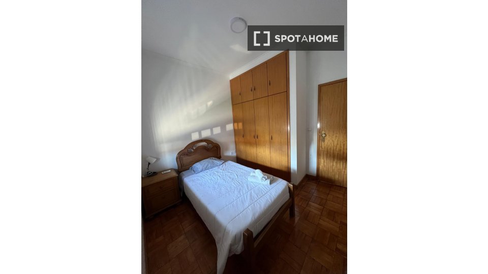 Double room Porto, 5 beds, 400m² — photo 20
