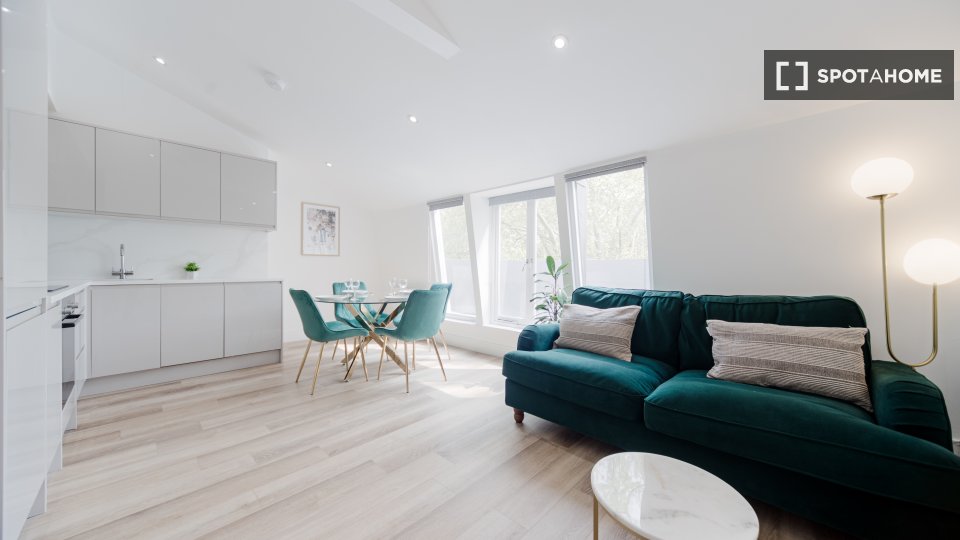 Apartment London, 2 beds, 60m² — photo 46