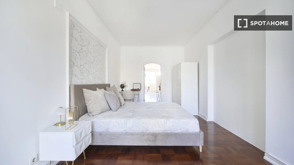 Double room Lisbon, 7 beds — photo 12