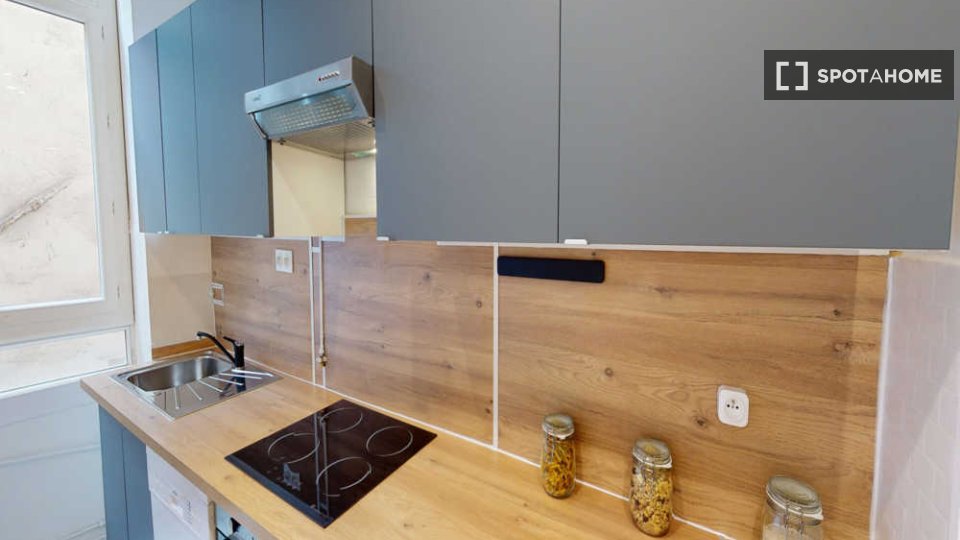Double room Lyon, 4 beds, 110m² — photo 2