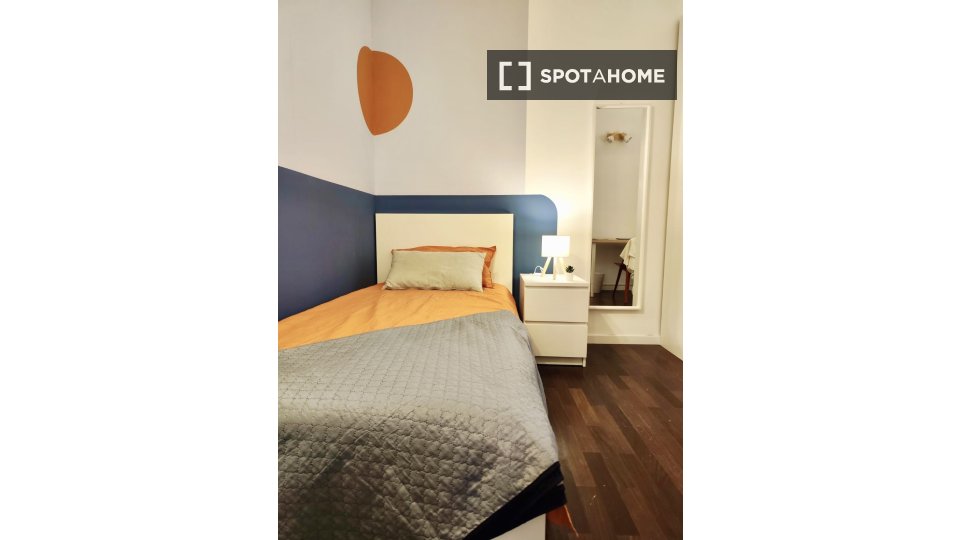 Double room Bologna, 3 beds — photo 9