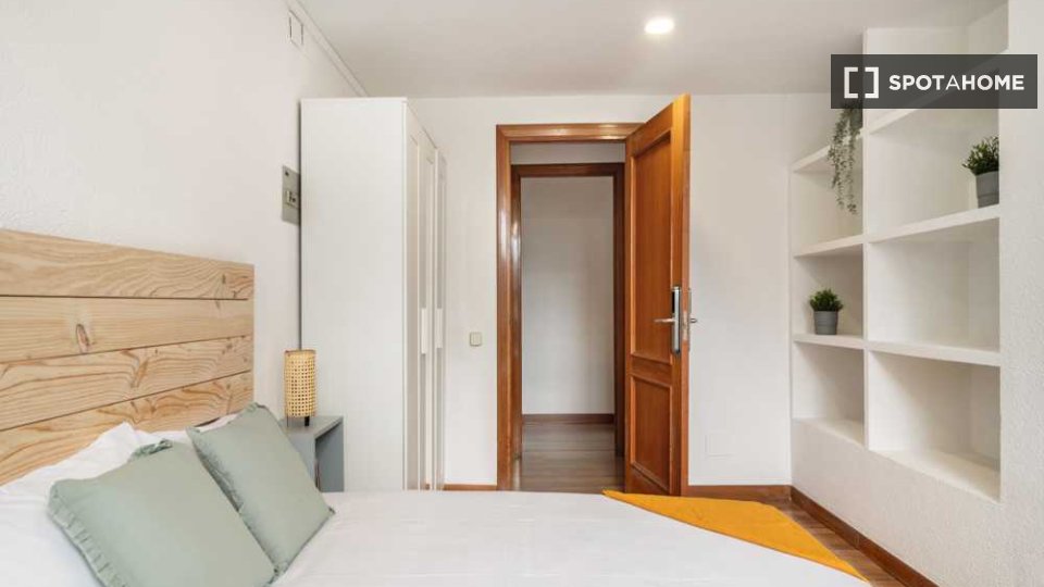 Double room Madrid, 10 beds — photo 16