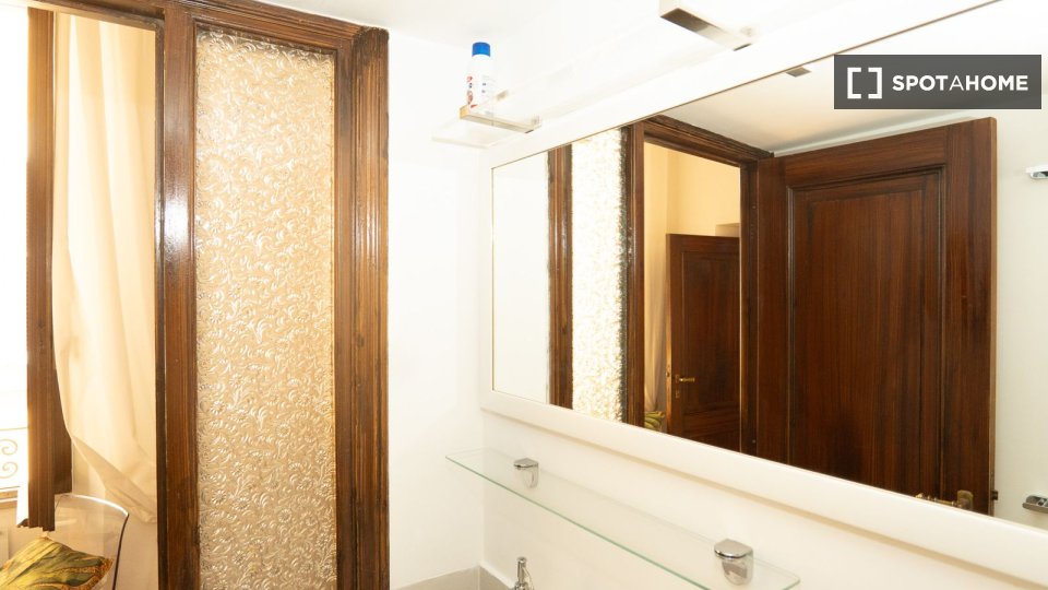 Apartment Rome, 1 bed, 35m² — photo 9
