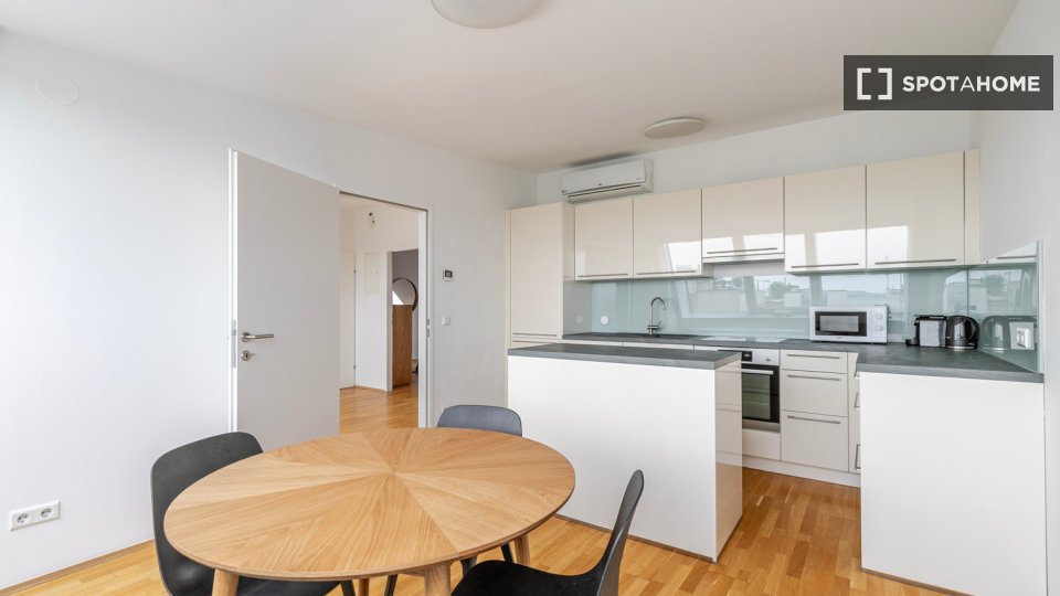 Apartment Vienna, 2 beds, 99m² — photo 1