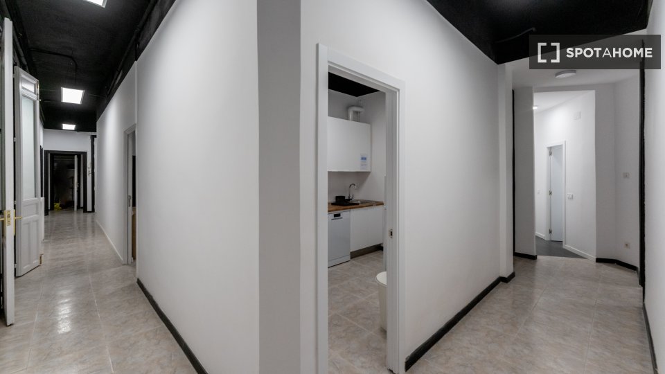 Double room Madrid, 11 beds — photo 3