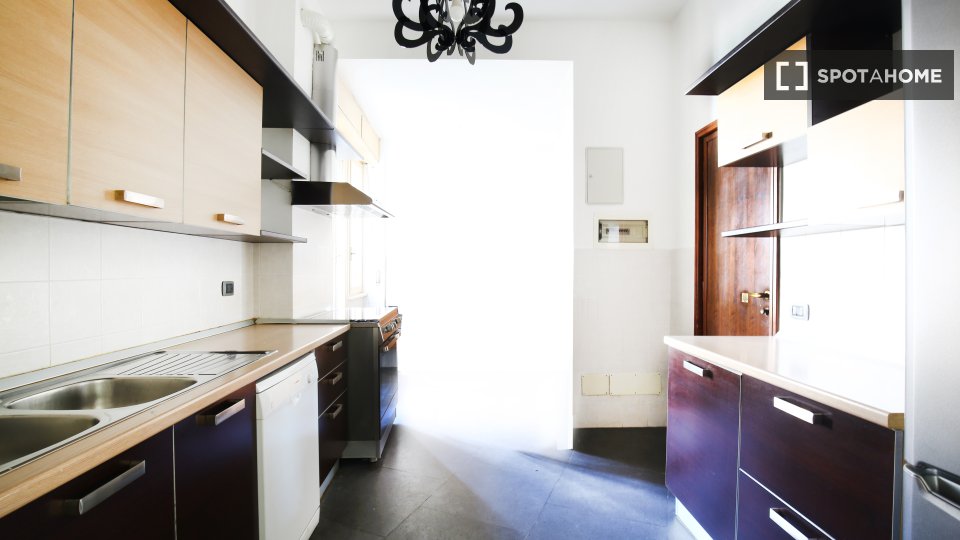 Double room Milan, 6 beds, 150m² — photo 6
