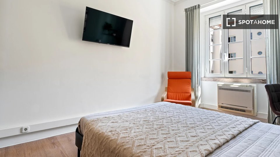 Double room Lisbon, 11 beds — photo 12