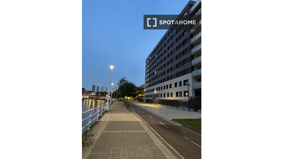 Apartment Bilbao, 3 beds, 124m² — photo 3