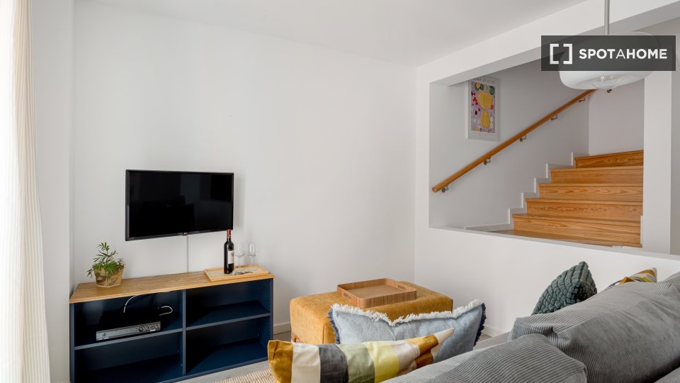 Apartment Lisbon, 4 beds — photo 15