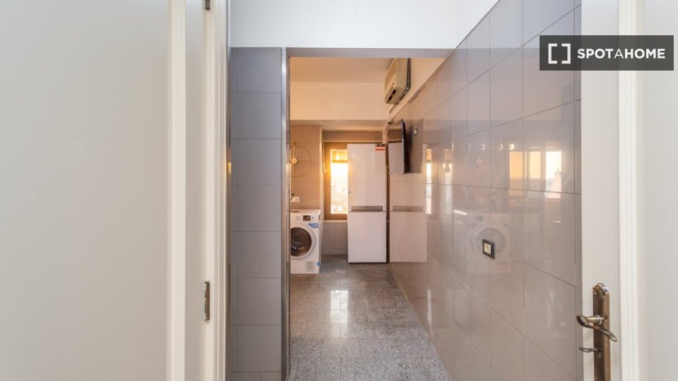 Double room Lisbon, 8 beds — photo 19