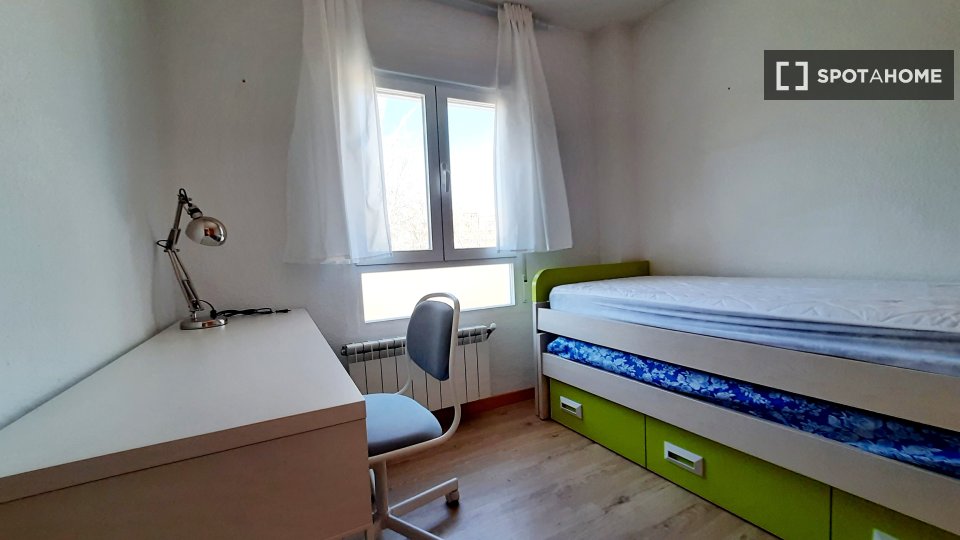 Double room Madrid, 4 beds, 90m² — photo 50