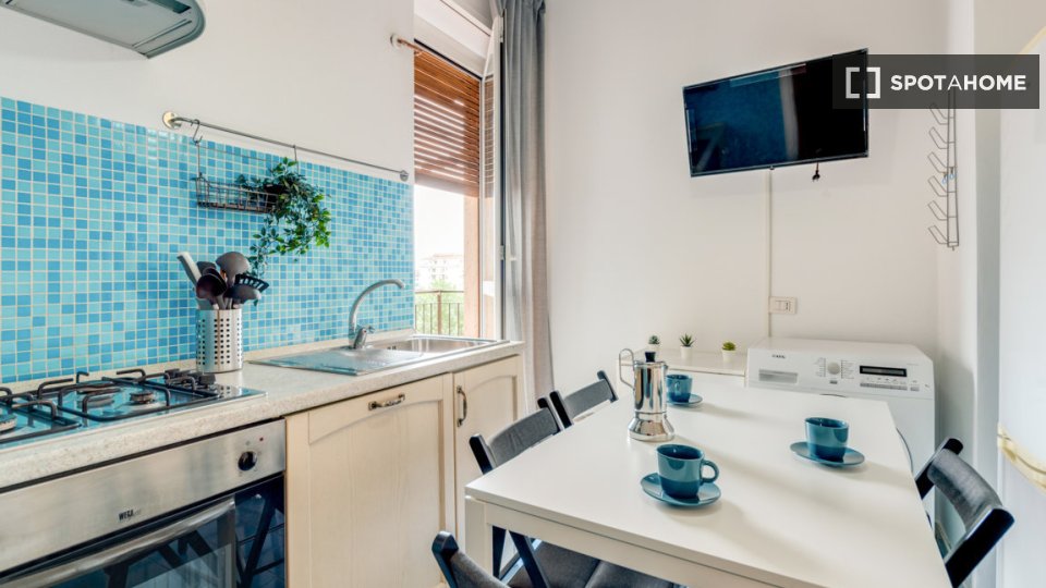 Double room Milan, 3 beds, 105m² — photo 6