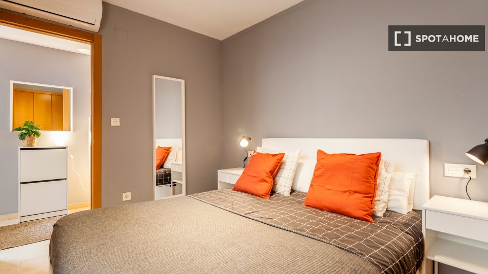 Apartment Valencia, 1 bed, 125m² — photo 7