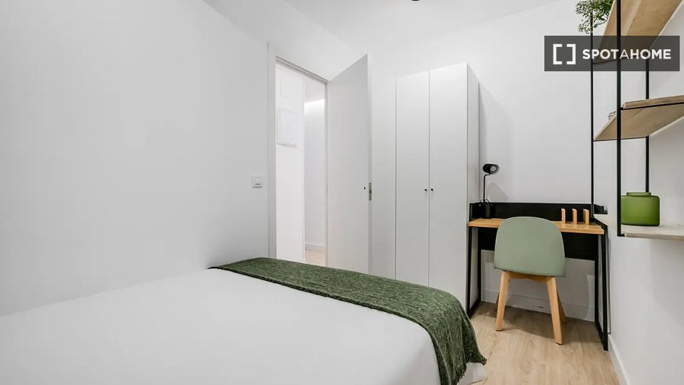Double room Madrid, 11 beds — photo 7