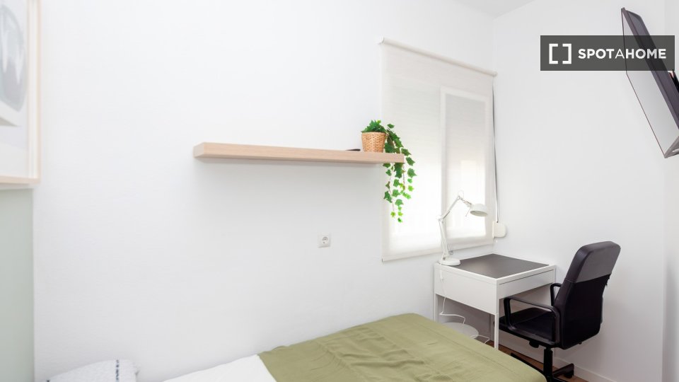 Habitación en piso compartido de 5 habitaciones, La Creu del Grau