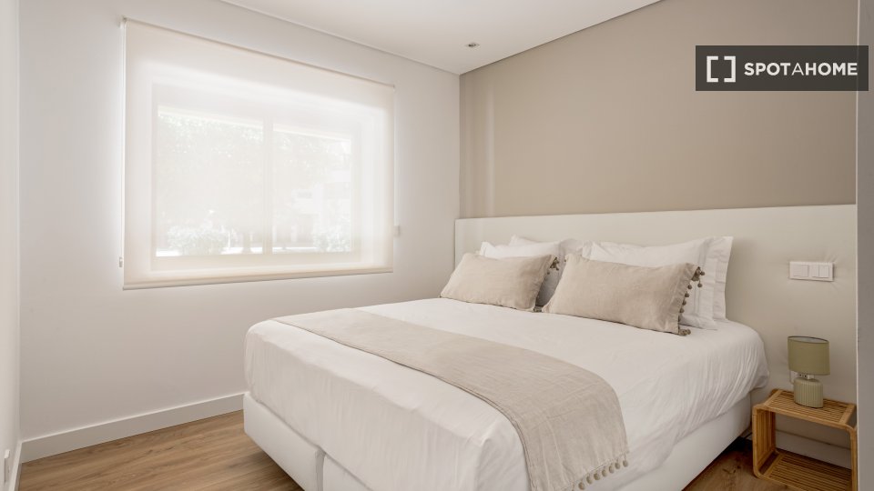Apartment Lisbon, 3 beds — photo 10