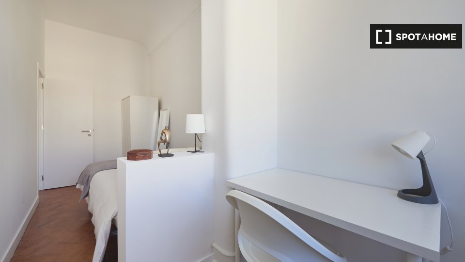 Double room Lisbon, 12 beds — photo 5