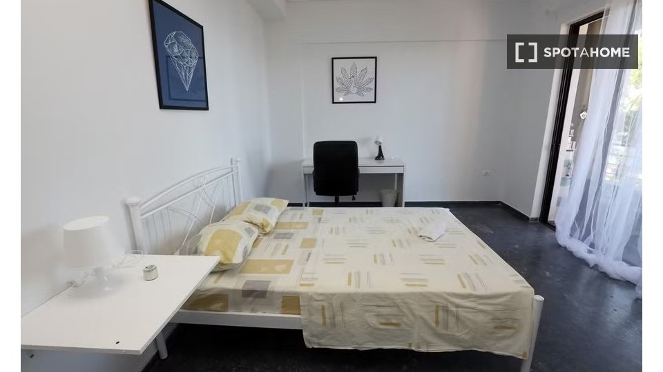 Double room Athens, 4 beds — photo 1