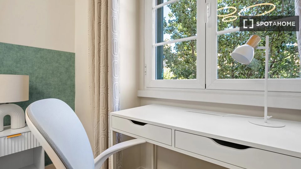 Double room Lisbon, 5 beds — photo 12