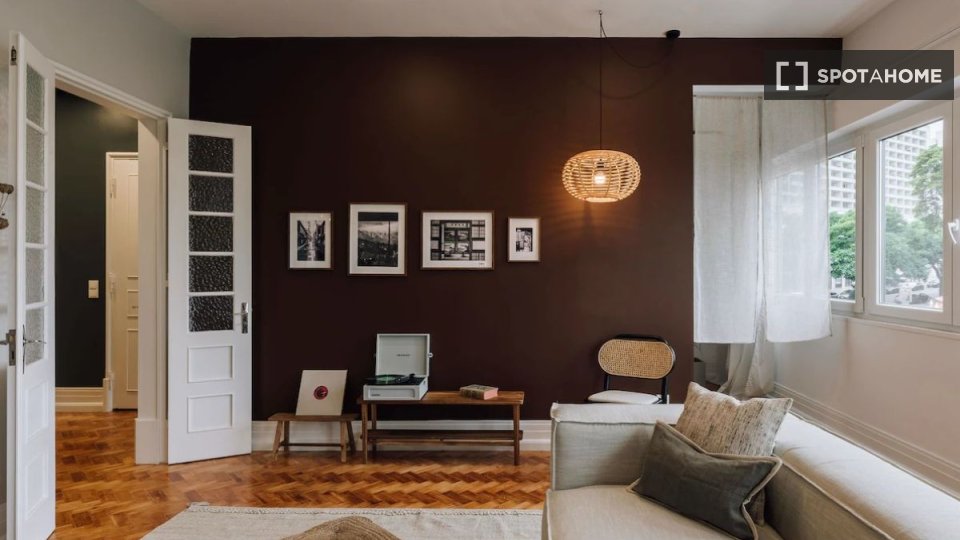 Apartment Lisbon, 2 beds — photo 2