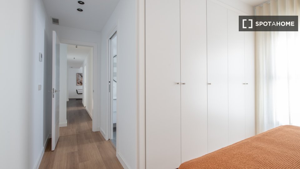 Apartment Seville, 2 beds, 100m² — photo 12