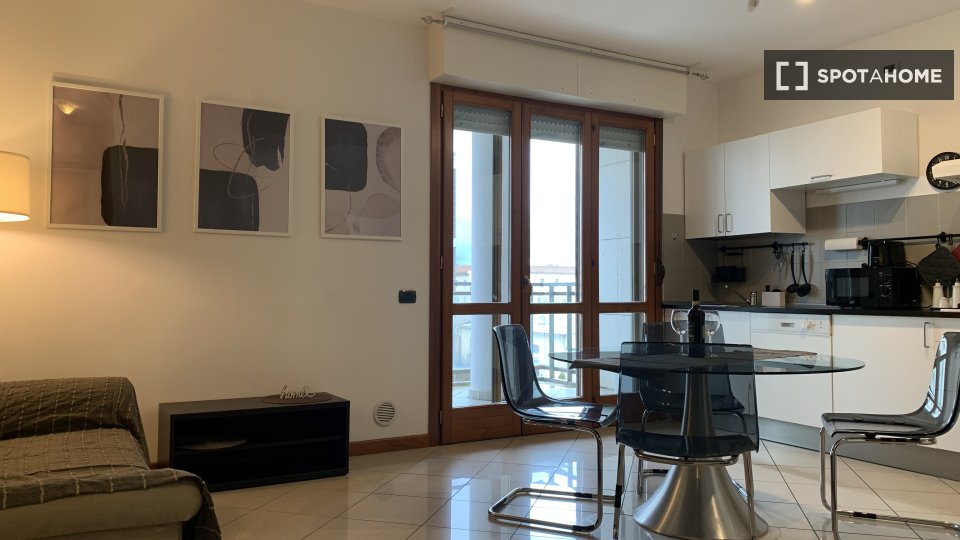 Apartment Florence, 2 beds, 77m² — photo 3