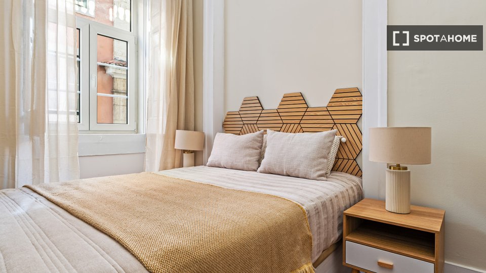 Double room Lisbon, 10 beds — photo 31