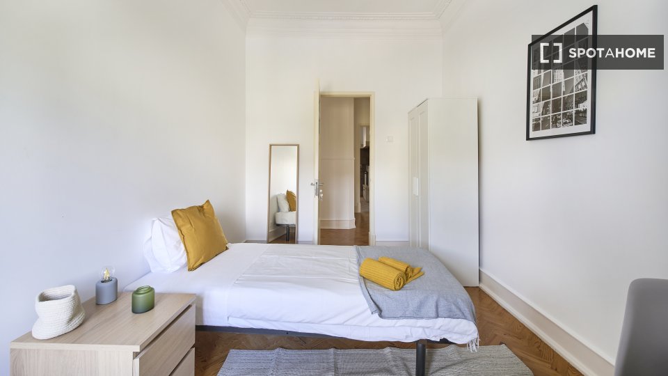 Double room Lisbon, 7 beds — photo 9