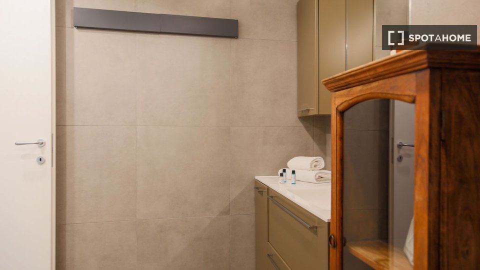 Apartment Milan, 1 bed, 57m² — photo 12