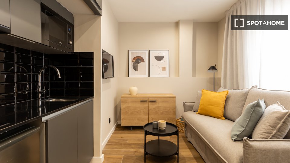 Apartment Barcelona, 1 bed, 36m² — photo 46