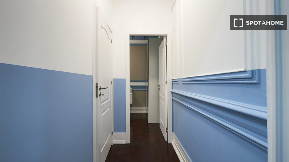 Double room Lisbon, 7 beds — photo 9