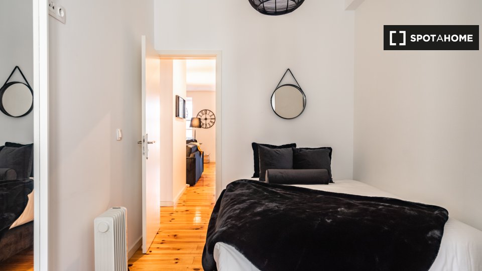Apartment Lisbon, 2 beds — photo 2
