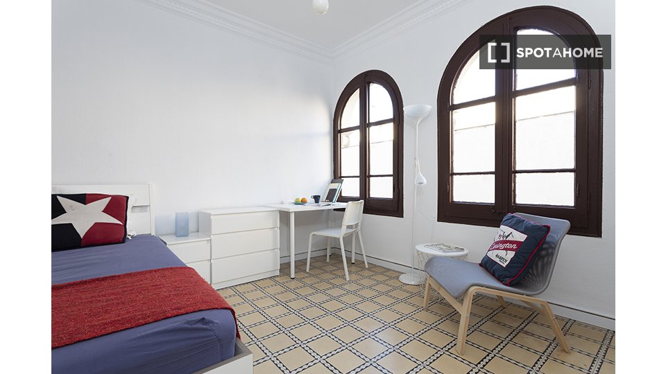 Double room Barcelona, 4 beds, 75m² — photo 10