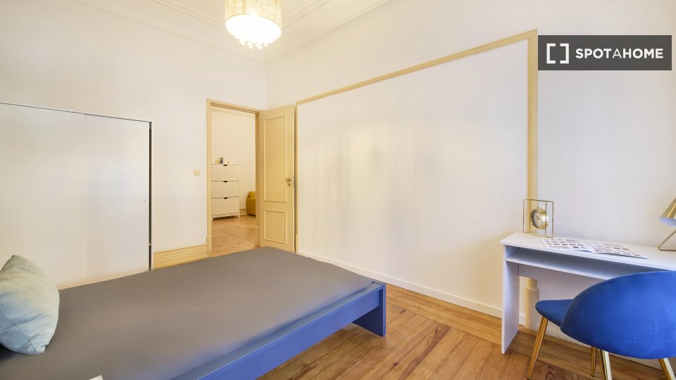 Double room Lisbon, 9 beds — photo 3