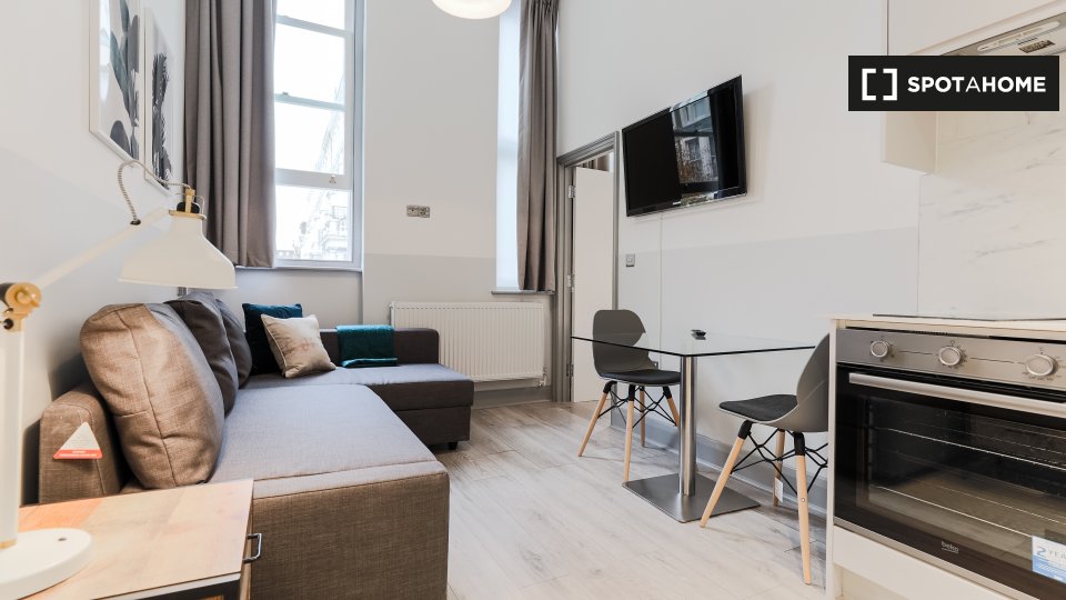 Apartment London, 1 bed, 30m² — photo 1