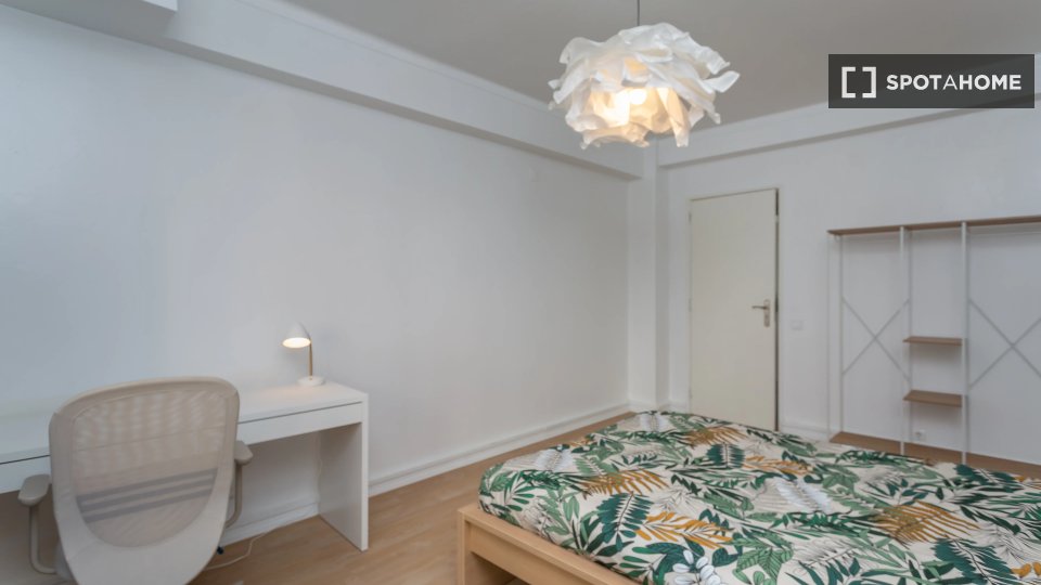 Double room Lisbon, 10 beds — photo 2