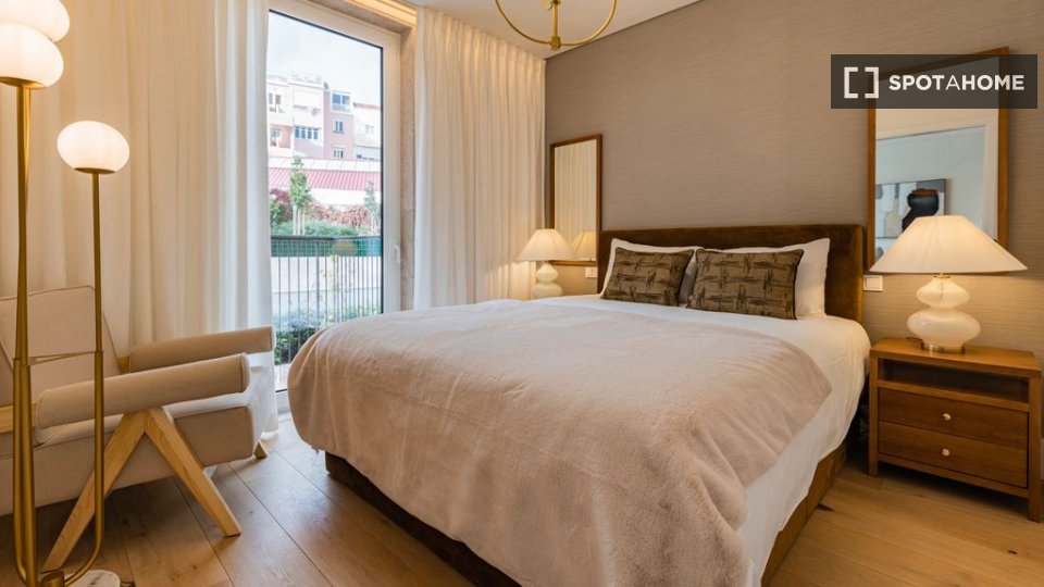 Apartment Lisbon, 1 bed — photo 12