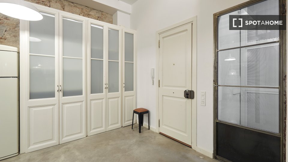 Apartment Barcelona, 1 bed, 83m² — photo 9