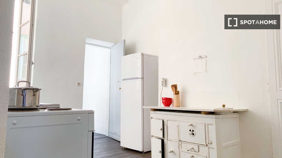 Camera doppia Lione, 4 camere, 90m² — foto 14