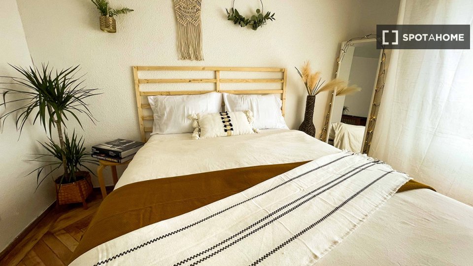 Double room Madrid, 7 beds — photo 20