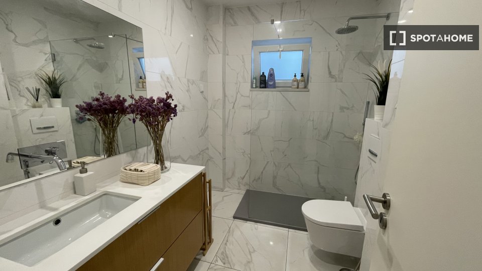 Apartment Lisbon, 1 bed, 60m² — photo 3