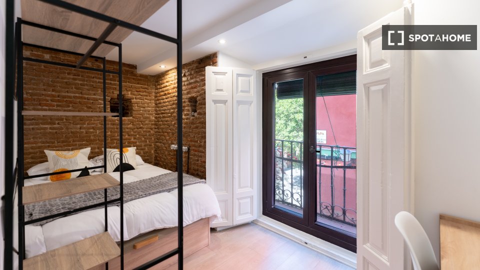 Double room Madrid, 6 beds — photo 15
