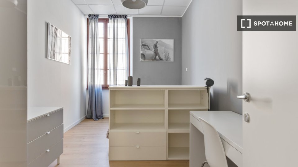 Double room Milan, 9 beds, 182m² — photo 6