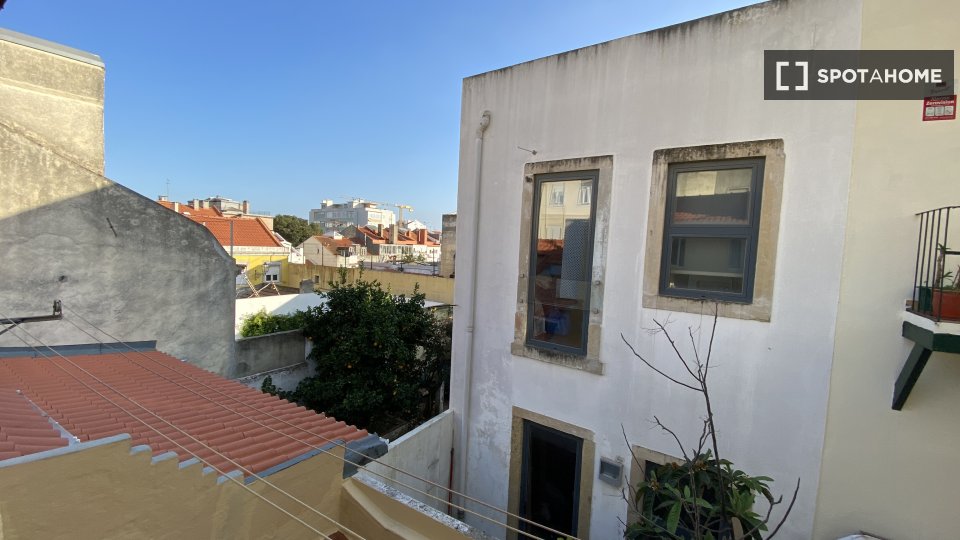 Apartment mono Lisbon, 35m² — photo 5